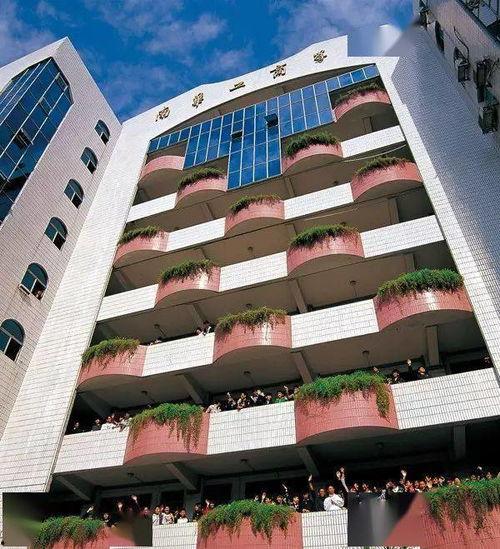 南华学校爆料视频最新,揭秘校园内幕 第2张 南华学校爆料视频最新,揭秘校园内幕 第2张
