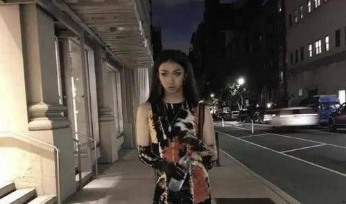 哈利四月衣服爆料视频,时尚穿搭引领潮流风向标 第2张 哈利四月衣服爆料视频,时尚穿搭引领潮流风向标 第2张