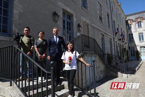 缅甸网红吃瓜事件视频,揭秘网络舆论背后的真相 第3张 缅甸网红吃瓜事件视频,揭秘网络舆论背后的真相 第3张