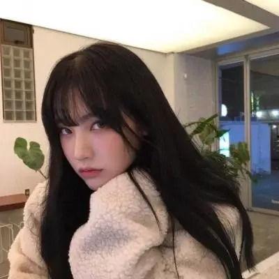 娱乐吃瓜酱主动的女生,主动出击，她如何成为恋爱场上的焦点？  第2张